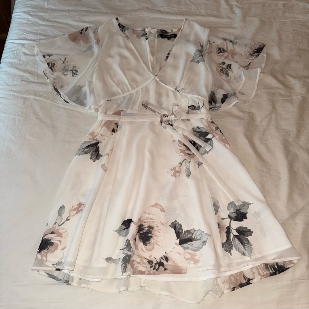 Dynamite White Floral Dress